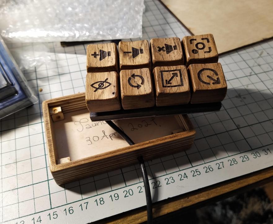 Custom Wooden Mechanical Keyboard - Tauno Erik