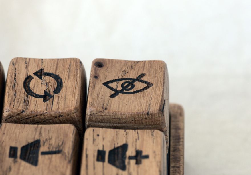 Custom Wooden Mechanical Keyboard - Tauno Erik