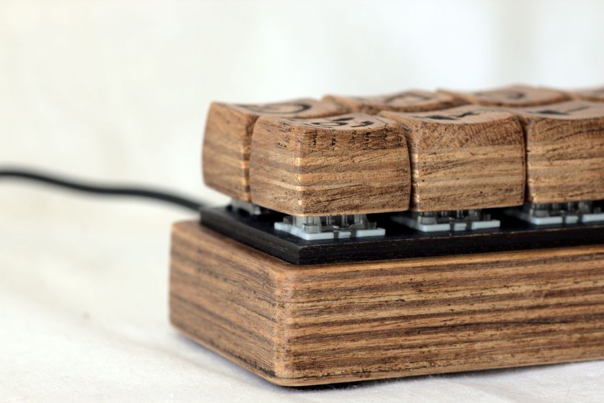Custom Wooden Mechanical Keyboard - Tauno Erik
